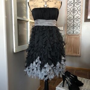 Gorgeous strapless dress with unique design!